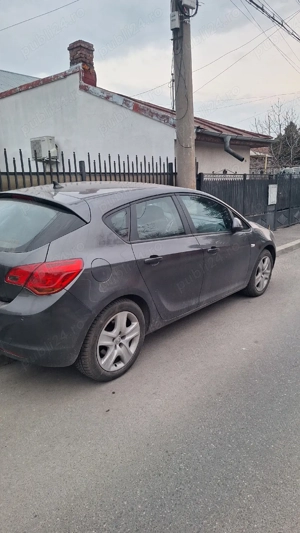 opel astra j 2011 - imagine 4