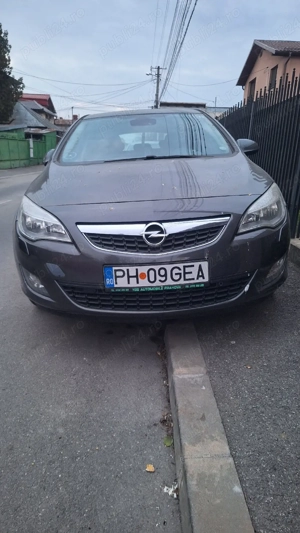 opel astra j 2011