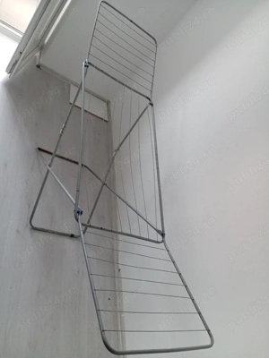 Vând uscător haine pliabil