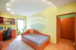 Casă cu 7 camere de vânzare în zona Ultracentrală - imagine 17