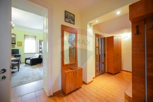 Casă cu 7 camere de vânzare în zona Ultracentrală - imagine 12