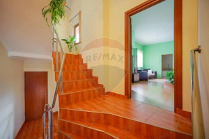 Casă cu 7 camere de vânzare în zona Ultracentrală - imagine 13
