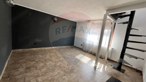 Casă / Vilă cu 2camere de vânzare la curte comuna - imagine 10