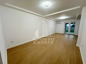 Jumatate de duplex pe parter cu 3 camere si 2 bai, Sag, Timis