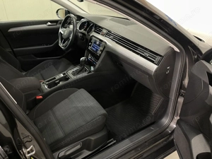 Volkswagen Passat - imagine 9