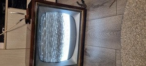 Vând televizor vechi 