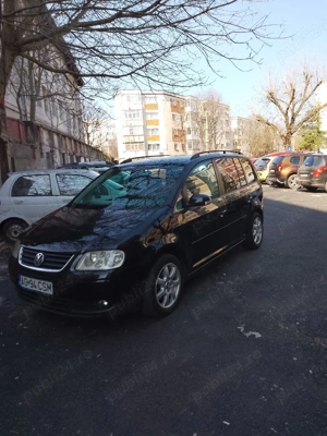 Vând urgent Volkswagen Touran  - imagine 3