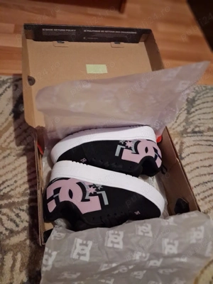 DC damă marimea 38.5