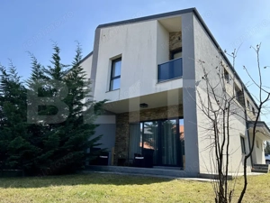 Casă tip duplex la cheie in cartier Europa