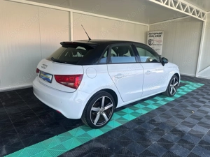 Audi A1 1.6 Diesel 105 CP An 2013 - imagine 3