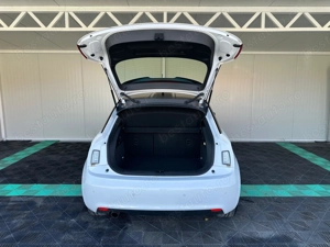 Audi A1 1.6 Diesel 105 CP An 2013 - imagine 11