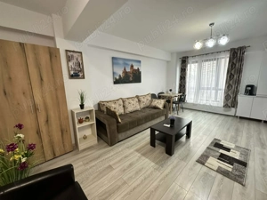 Inchiriez ap. 2 camere zona Palas. - imagine 2