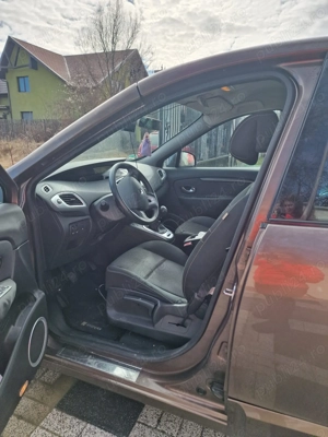 Renault Megane Grand Scenic 7 locuri - imagine 4