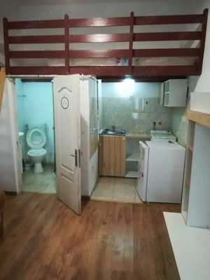 Dau in chirie garsoniera 20 mp în piața Unirii  