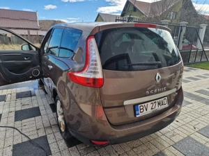 Renault Megane Grand Scenic 7 locuri - imagine 2