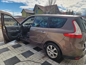 Renault Megane Grand Scenic 7 locuri