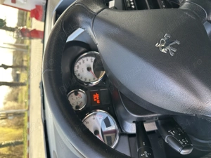 Vând Peugeot 207  - imagine 6