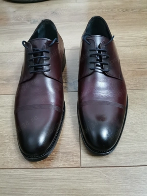 Pantofi eleganți noi