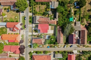 Vila cu 5 dormitoare și grădină generoasă, perfectă pentru familia ta! - imagine 7