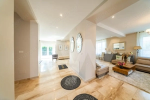 Vila cu 5 dormitoare și grădină generoasă, perfectă pentru familia ta! - imagine 15