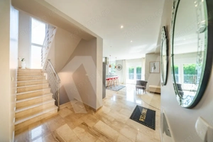 Vila cu 5 dormitoare și grădină generoasă, perfectă pentru familia ta! - imagine 16