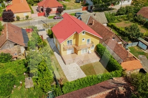 Vila cu 5 dormitoare și grădină generoasă, perfectă pentru familia ta! - imagine 6