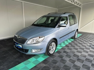 Skoda Roomster 1.2 Benzina 69 CP An 2011 - imagine 9