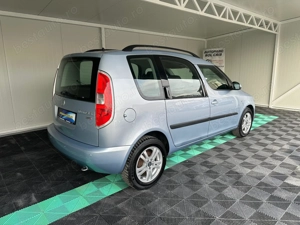 Skoda Roomster 1.2 Benzina 69 CP An 2011 - imagine 11