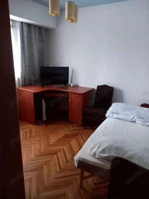 De inchiriat apartament 4 camere - imagine 2