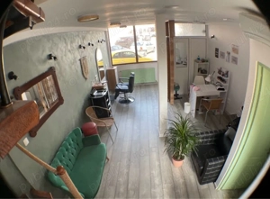 inchiriez post de lucru Manichiura -Pedichiura 