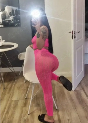 Singura în locație, ofer servicii de calitate fără grabă!