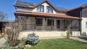 Casa cu 4 dormitoare de vanzare, 180 mp, teren 1487 mp, in Lazuri