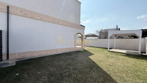 Duplex - 5 camere - 3 bai - 304 mp teren la intrare in comuna Berceni - imagine 5