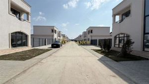 Duplex - 5 camere - 3 bai - 304 mp teren la intrare in comuna Berceni - imagine 3