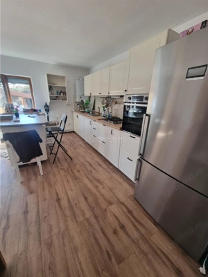 Casa-vila si teren in Nanov - imagine 6