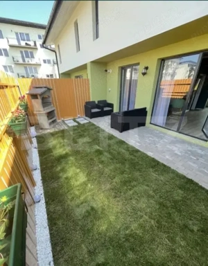Casă înșiruită, la cheie, 2 garaje, ansamblu inchis, zona TERRA - imagine 6