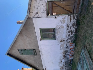 Proprietar vând teren cu casa în Văliug - imagine 3