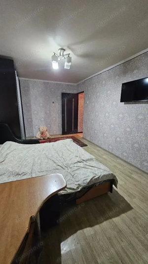 Garsoniera in zona Titan - imagine 4