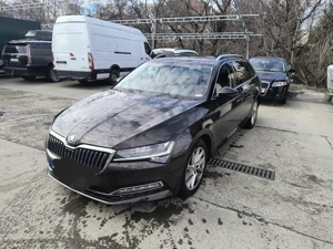 Vând Skoda Superb 3