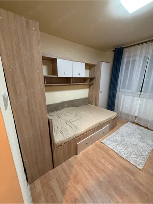 Închiriez Garsoniera UMT