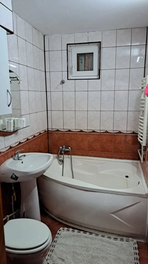 Proprietar. Vand apartament 3 camere et. 1 - imagine 4