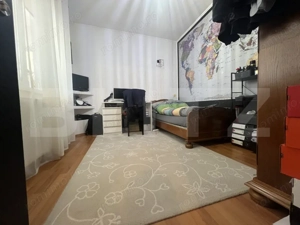 Casă de vânzare – 450 mp teren, zonă centrală și liniștită - imagine 5