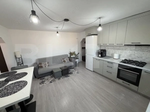 Apartament 3 camere, 52 mp, zona Cetate - imagine 2