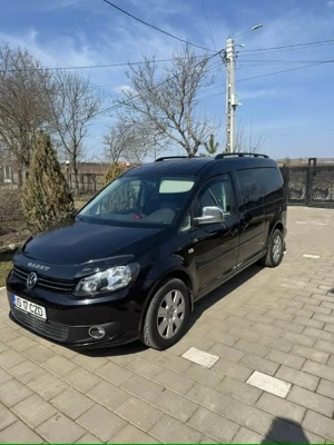 Volkswagen Caddy Maxi 2.0 TDI, 140 CP, DSG, 7 locuri - imagine 2