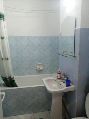 Dau în chirie ap. 2 cam. elegant, pe *Babeș  - imagine 9