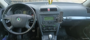 Skoda Octavia Scout 4x4 - imagine 5
