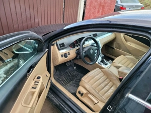 Dezmembrez vw passat b6  - imagine 2