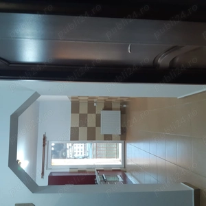 Proprietar vând apartament 2 camere, Florești  50,21mp Et 3 Str Porii  Parcare  - imagine 2