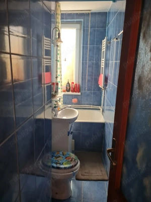 Vând apartament 3 camere semidecomandat - imagine 2
