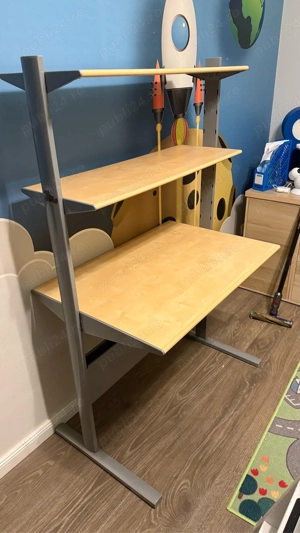 Birou Ikea FREDRIK cu 2 etajere reglabile